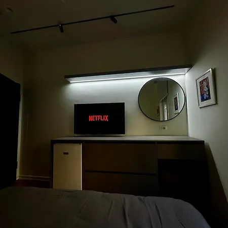 Flat 公寓 地拉那